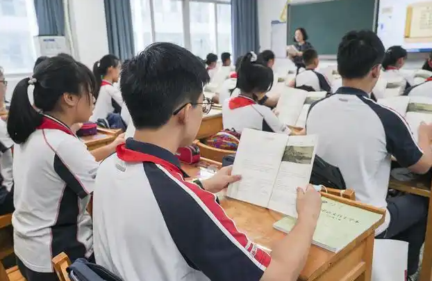 教师的无力感往往源于教育方针与实在生长需求之间的错位 教师的无力感往往源于教育方针与实在生长需求之间的错位